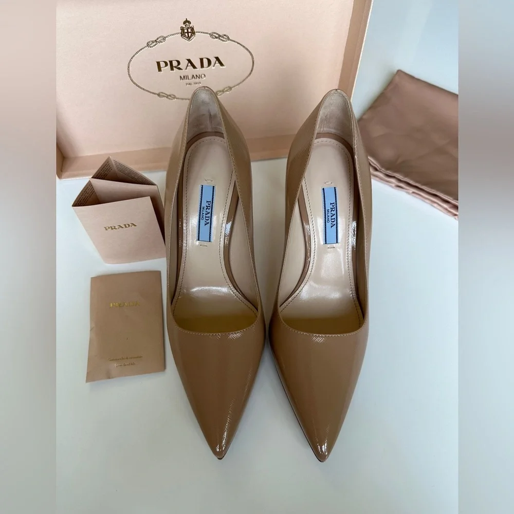 PRADA Calzature Donna Vernice St. Saffiano Cammeo Pump Heels - Picture 2 of 13